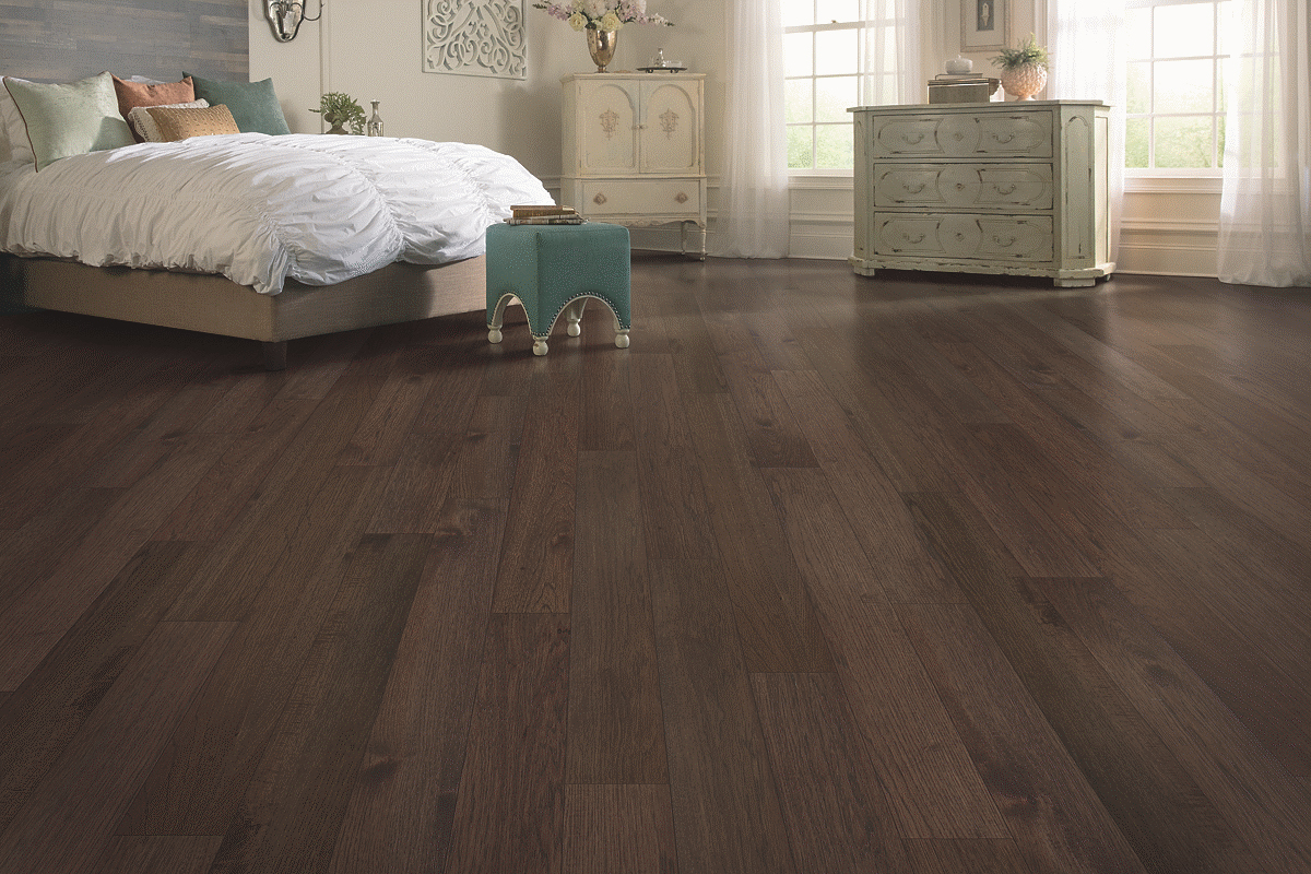 New Wood Flooring Trends: Texture and Design